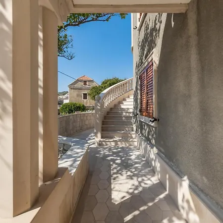 Guest house And By The Sea Sumartin, Brac - 13285 Sumartin