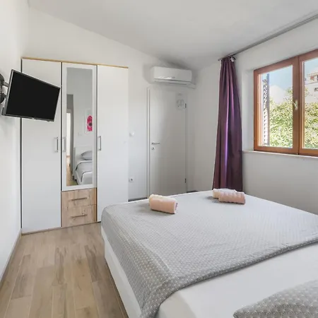And By The Sea Sumartin, Brac - 13285 Guest house